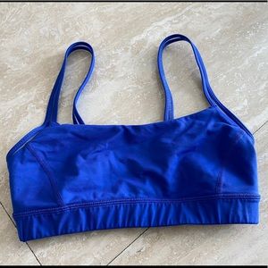 Lululemon sport bra size 4